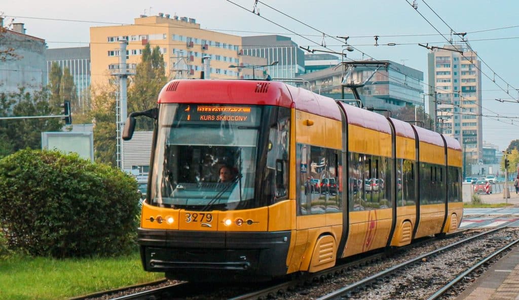 What Voltage Do Locomotives Use?