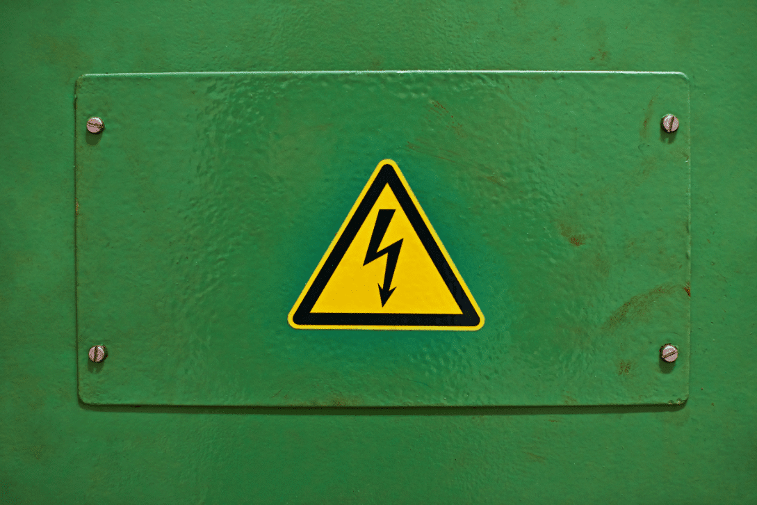 Voltage Locomotives Use