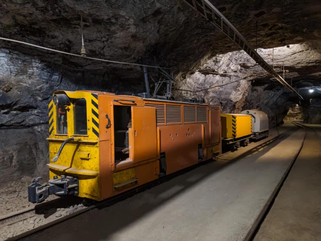 battery mining locomotive